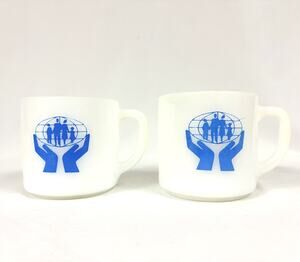 2 Federal Milk Glass Coffee Mugs Cups D Handles Vtg